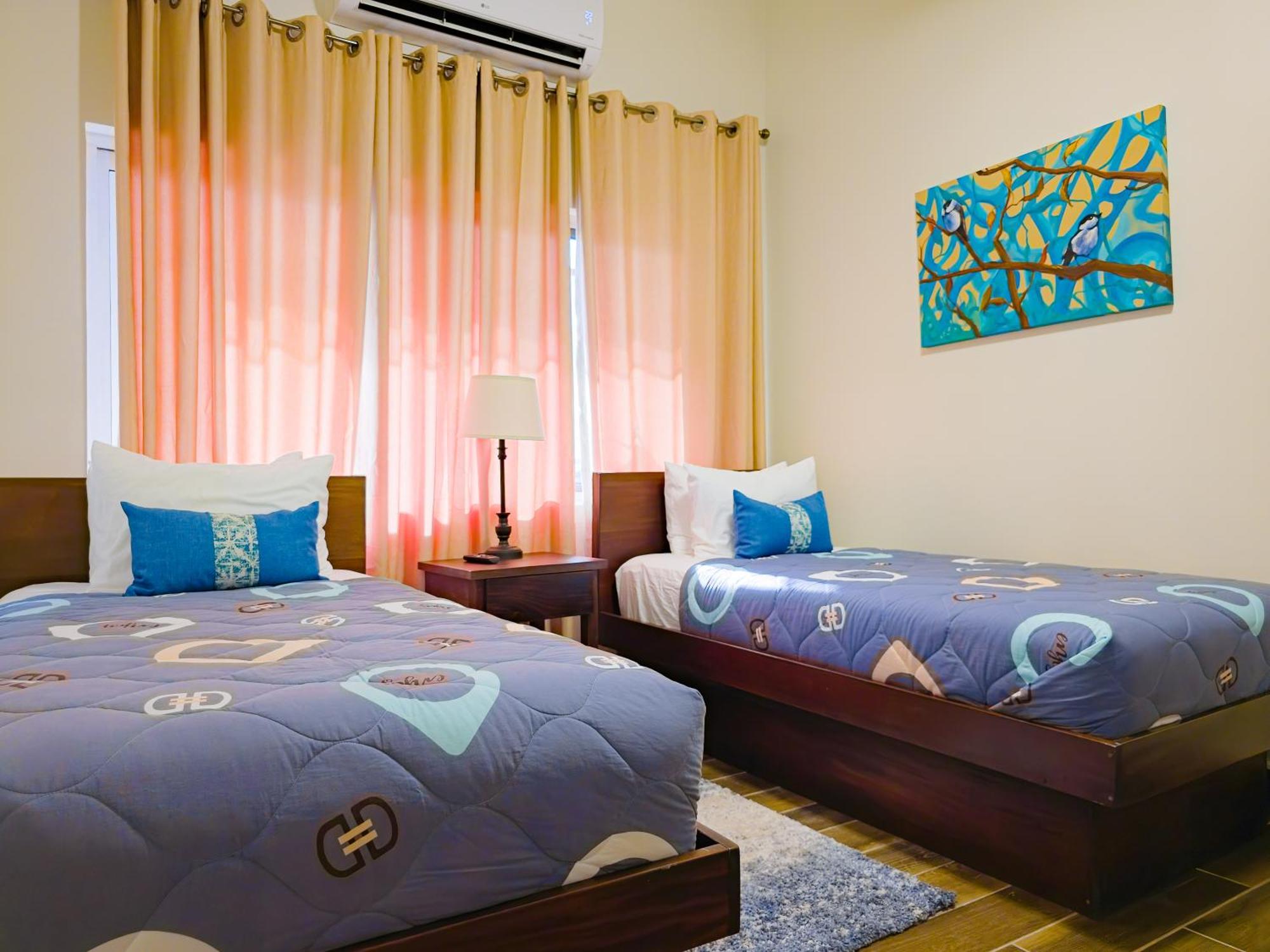 Louis' Apartments Placencia Εξωτερικό φωτογραφία