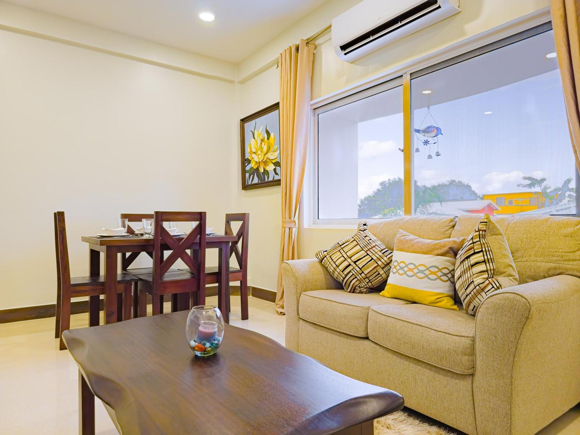 Louis' Apartments Placencia Εξωτερικό φωτογραφία