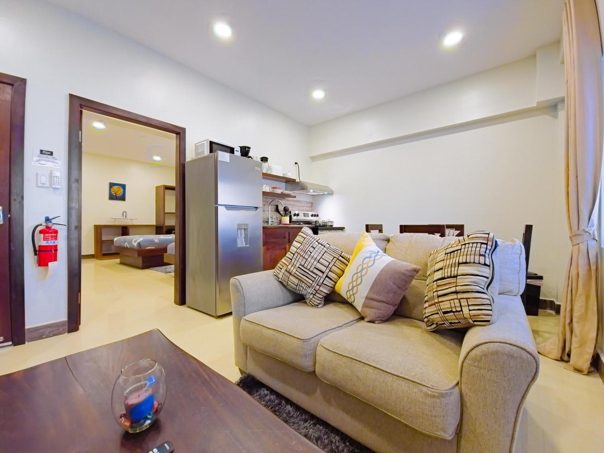 Louis' Apartments Placencia Εξωτερικό φωτογραφία