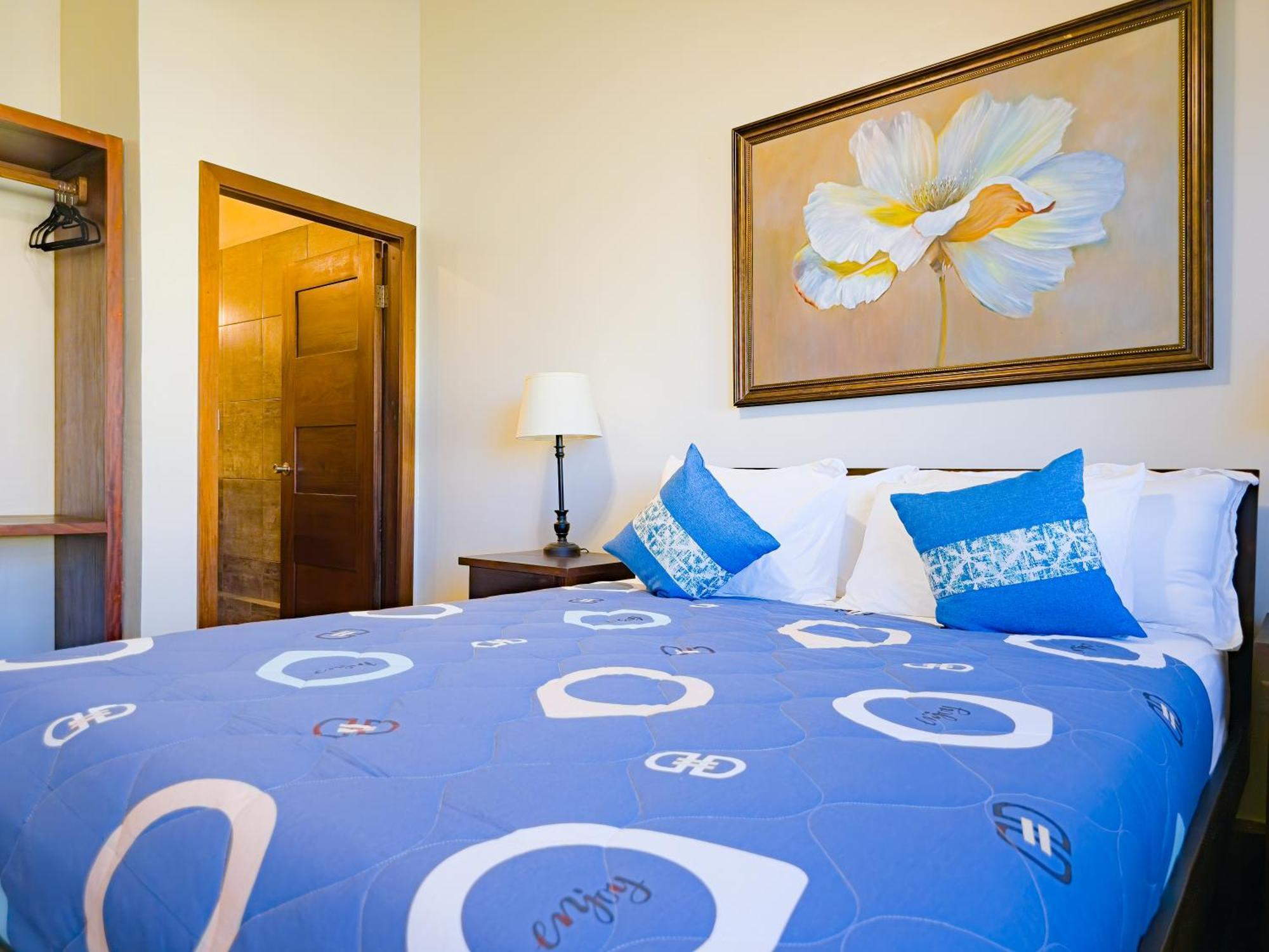 Louis' Apartments Placencia Εξωτερικό φωτογραφία