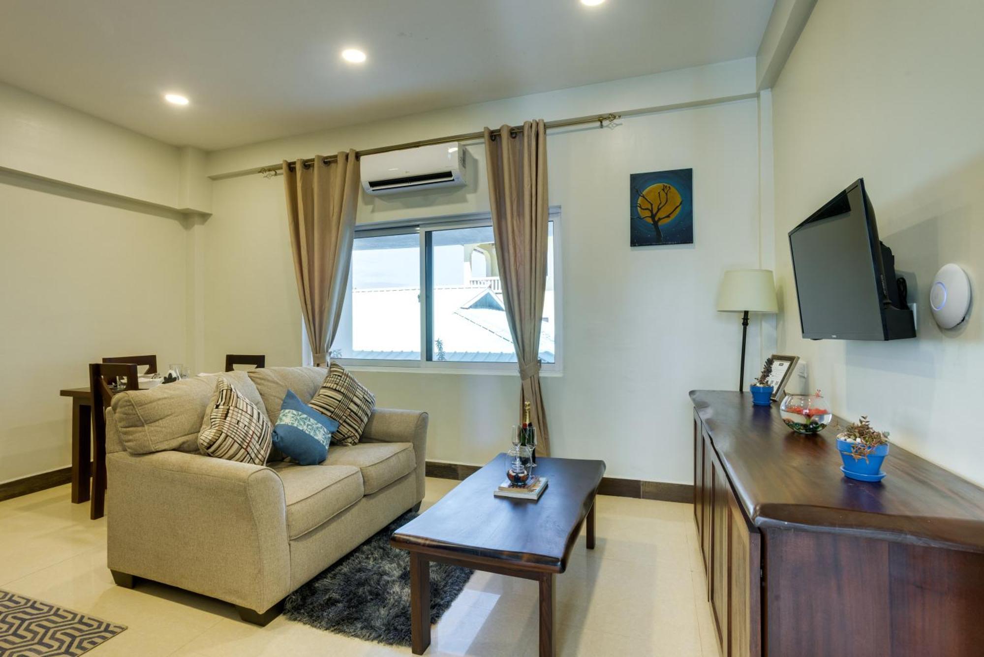 Louis' Apartments Placencia Εξωτερικό φωτογραφία