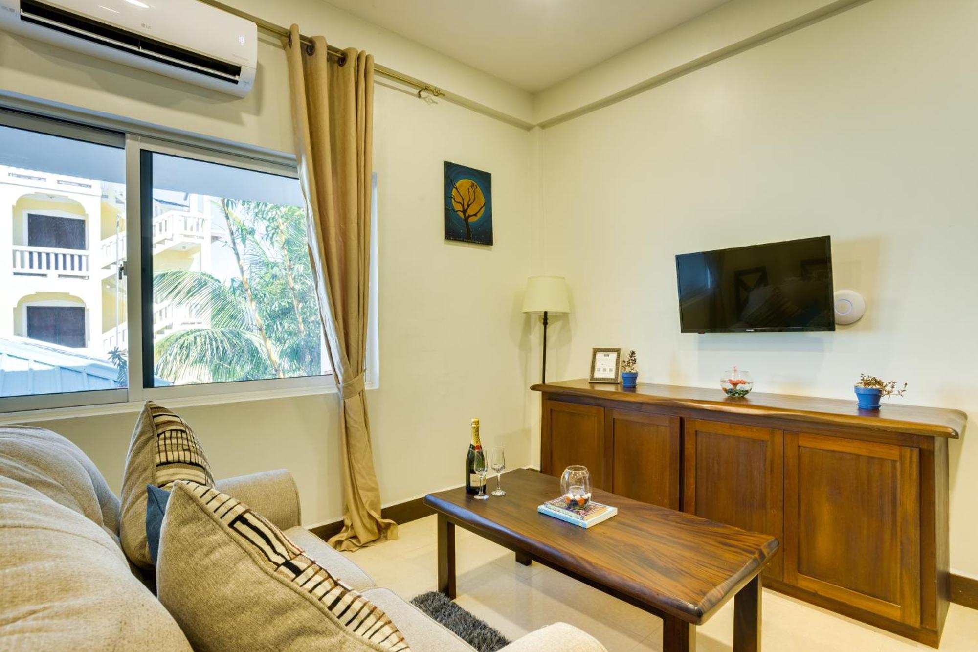 Louis' Apartments Placencia Εξωτερικό φωτογραφία