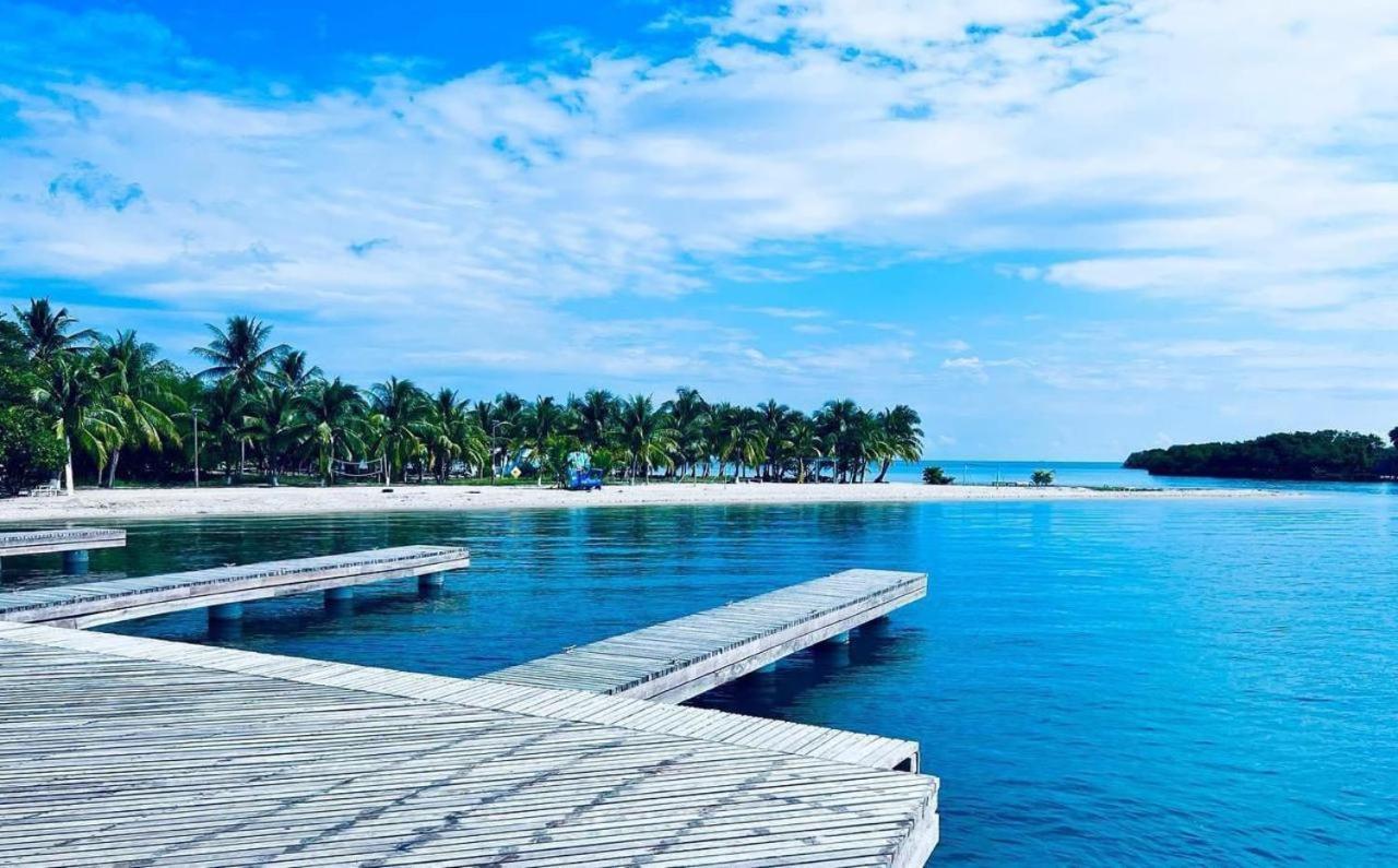 Louis' Apartments Placencia Εξωτερικό φωτογραφία